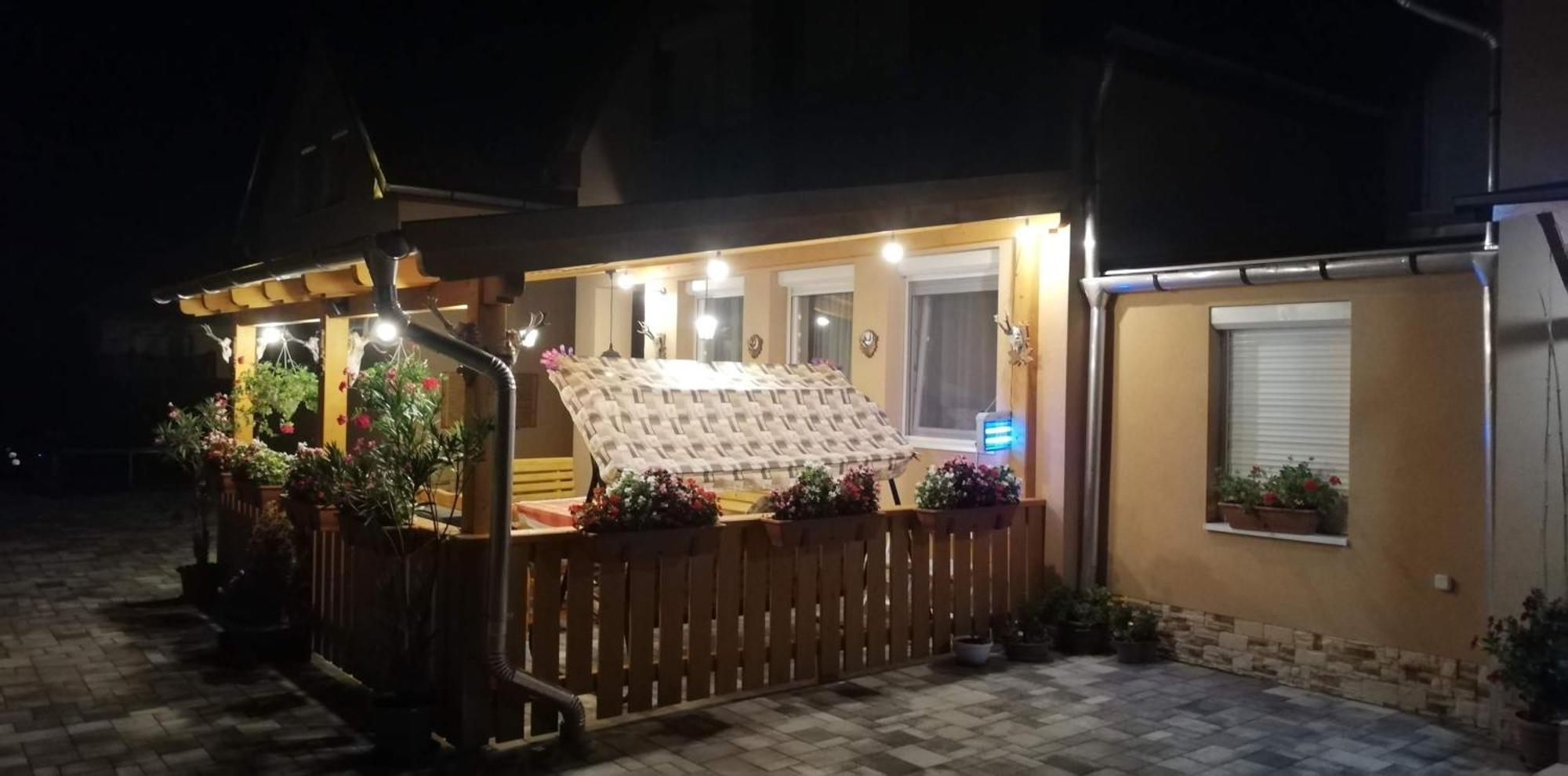 Agica Vendeghaz Villa Andornaktalya ภายนอก รูปภาพ
